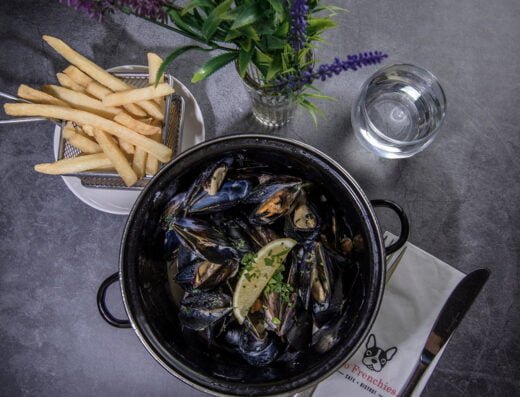 Two Frenchies Cafe Bistro